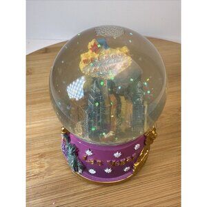 LAS VEGAS‎ SNOW GLOBE ~ 3.25” ~